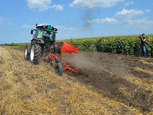 Podsticaji za beogradske poljoprivrednike u maksimalnom iznosu do 80% od cene prihvatljivih troškova 11 images agrosfera agroteme prezentacij atraktora u radu