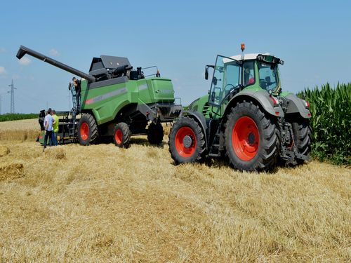 traktor i kombajn