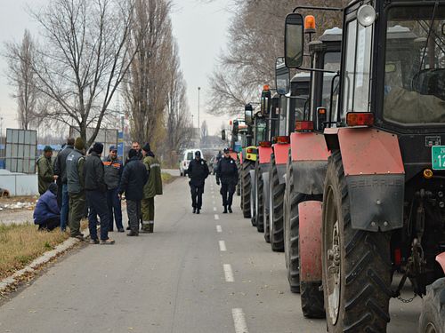traktori pred pocetak protesta